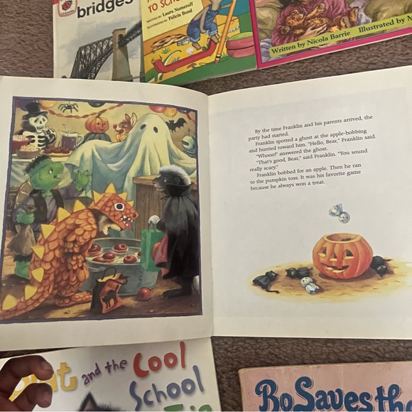 MEGA Children’s book bundle - Picture 2 of 6